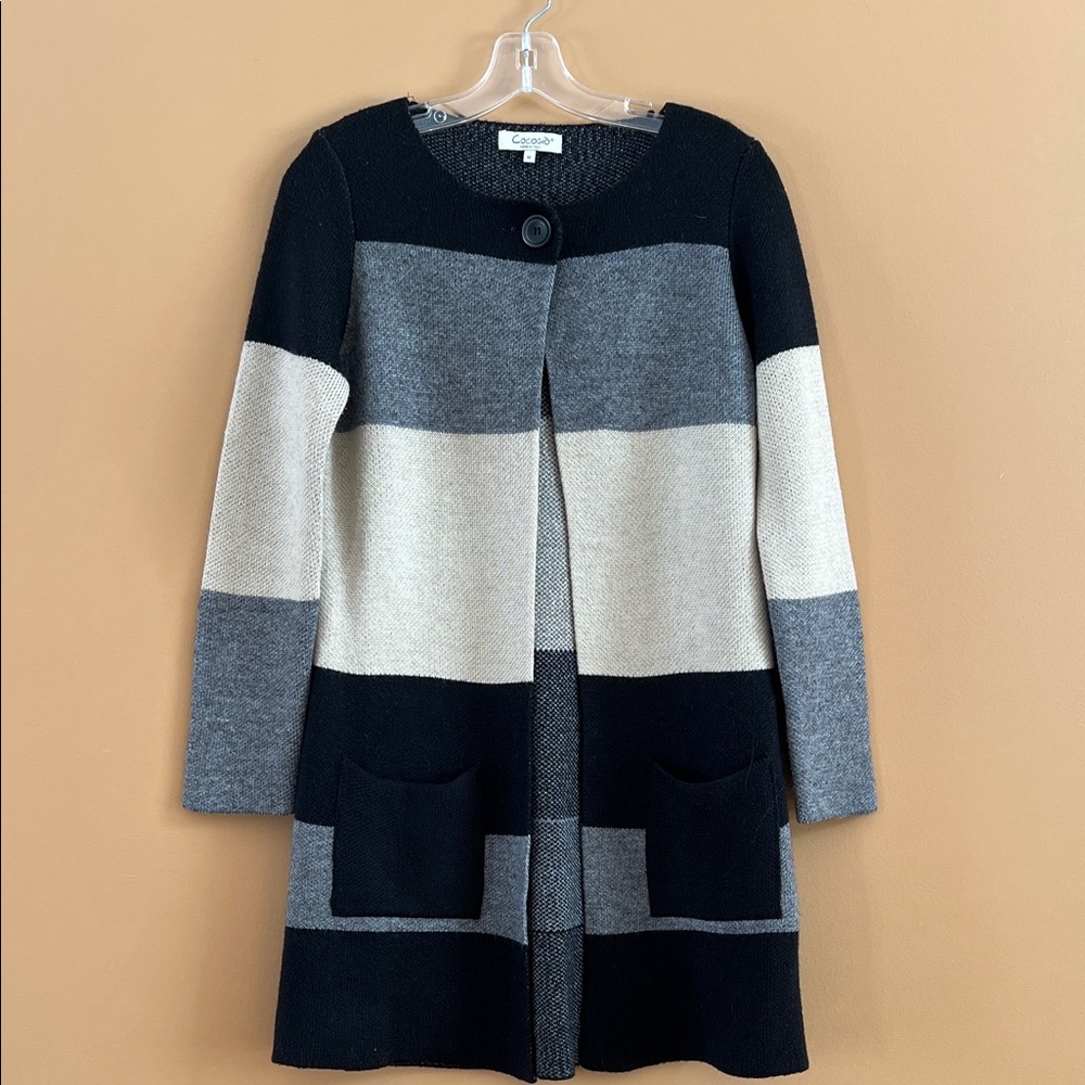 Italian Made Cocogio Women's Wool blend Cardigan Black, Gray, Cream color blocks